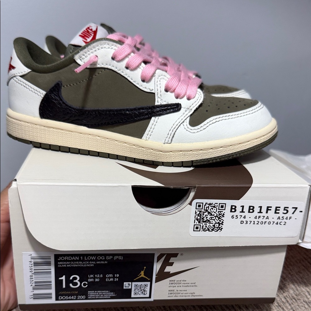 Nike Kids Sneakers - Pink, Olive, and Cream